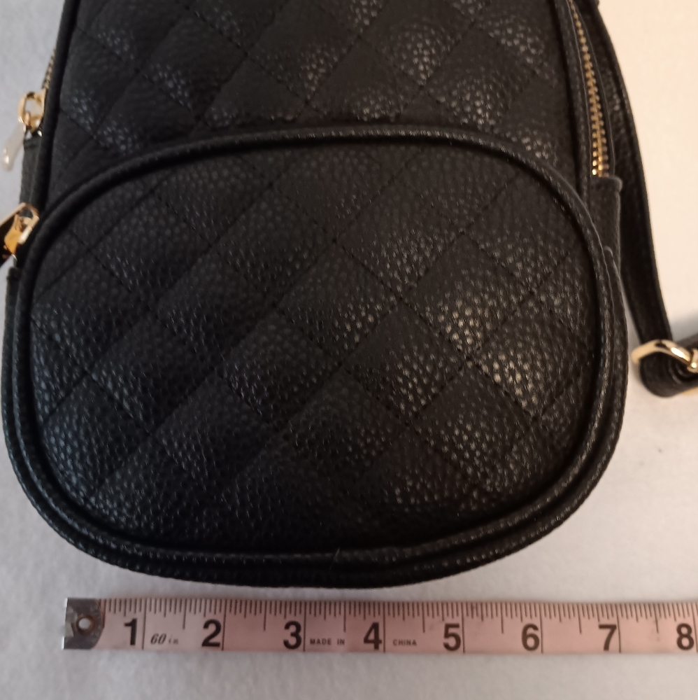 Bag - Picture 2 of 13